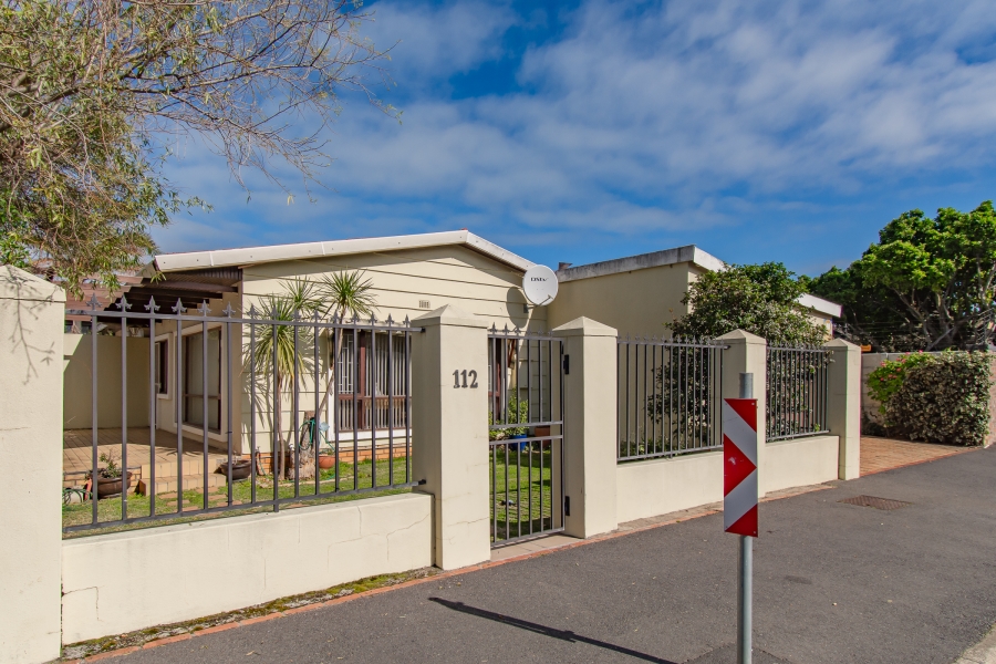 3 Bedroom Property for Sale in Strand North Western Cape